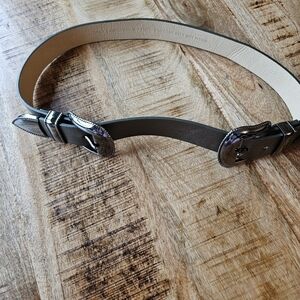 VINCE CAMUTO Synthetic Materials double buckle belt L42" X W1.5" Silver hardware